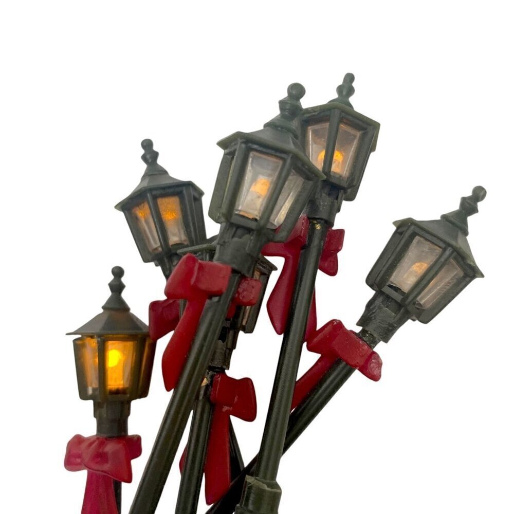 Miniature Lamp Post Christmas Village Accessory Street Lamp LightsUp
